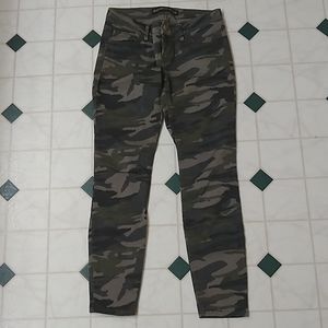 Camo ankle leggings